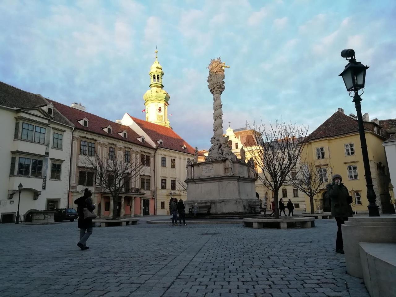 Fueredi Haz Apartman Apartment Sopron Exterior photo